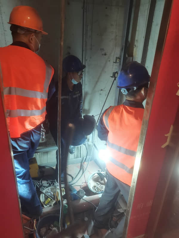 無(wú)機(jī)房電梯上下吵死了咋處理？